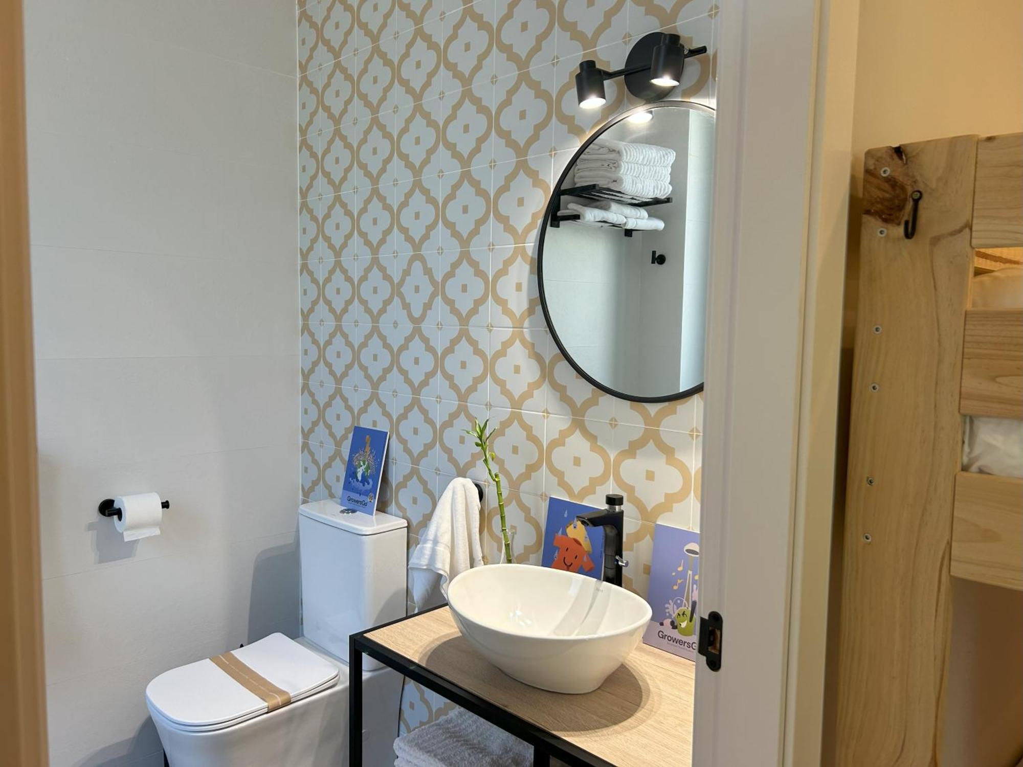Growersgo Boutique Hostel Huelva Esterno foto