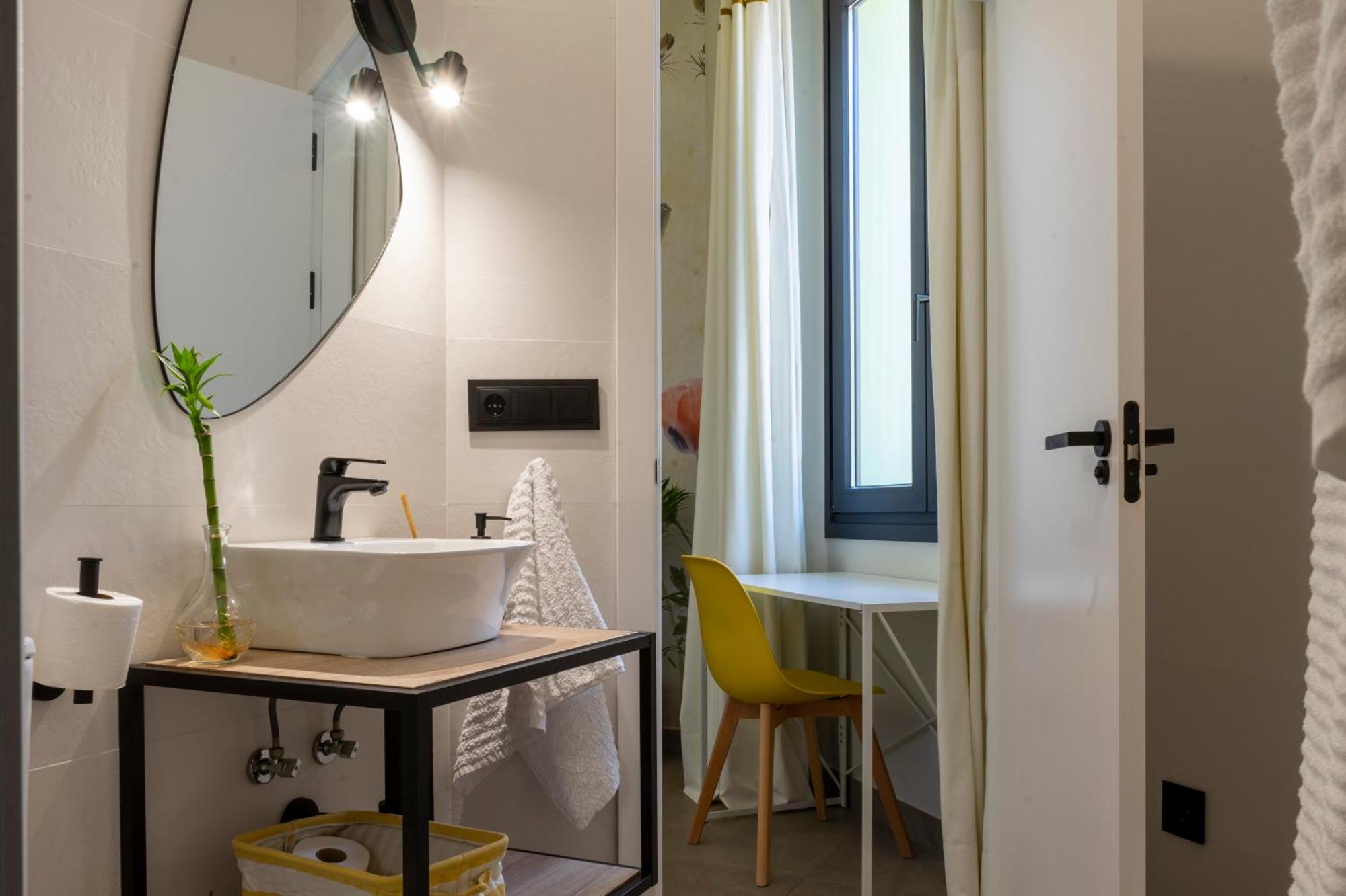 Growersgo Boutique Hostel Huelva Esterno foto
