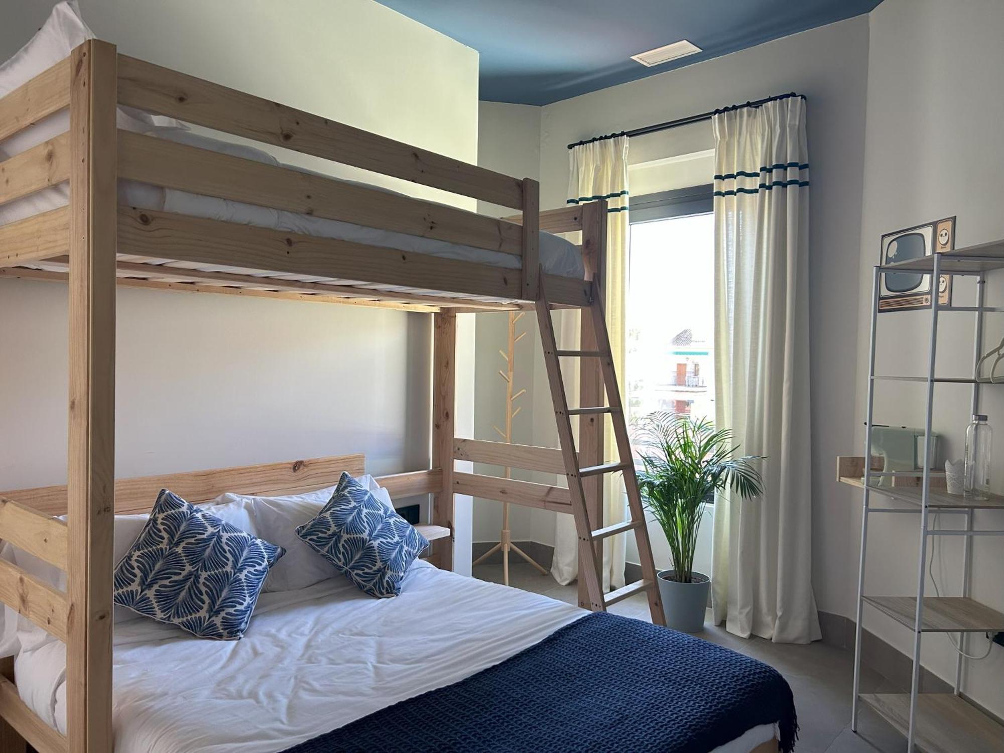 Growersgo Boutique Hostel Huelva Esterno foto