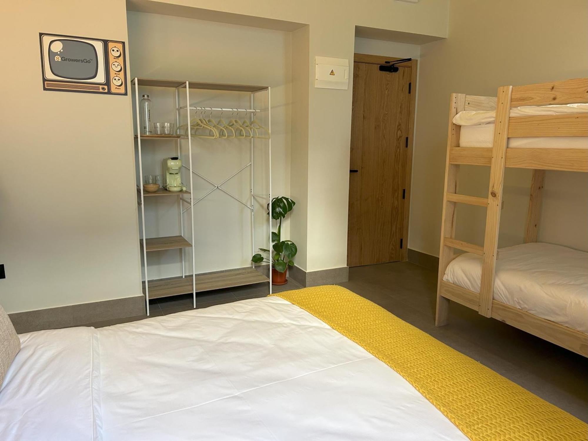 Growersgo Boutique Hostel Huelva Esterno foto