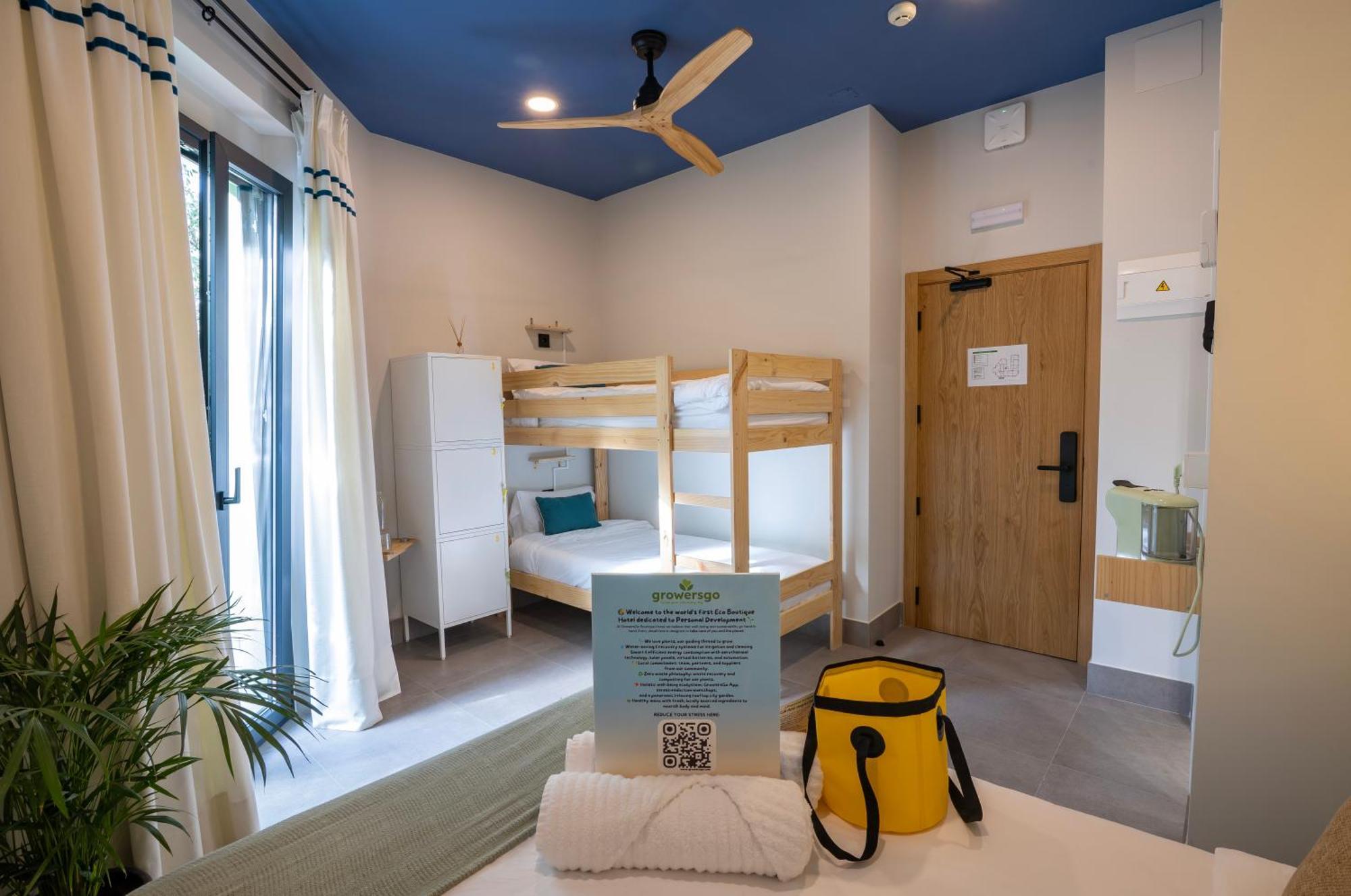 Growersgo Boutique Hostel Huelva Esterno foto